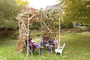 Sukkot structure with lads